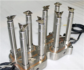 【專(zhuān)利產(chǎn)品】1出8雙側(cè)進(jìn)膠熱流道系統(tǒng)